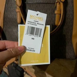 Signature Michael Kors Ciara